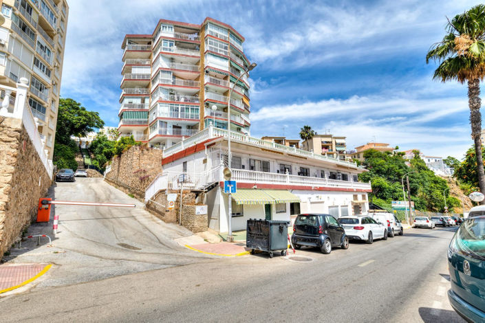 Image No.21-2 Bed Apartment for sale