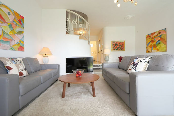 Image No.10-3 Bed Townhouse for sale