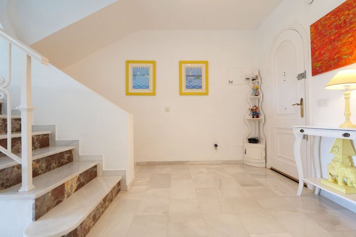 Image No.15-3 Bed Townhouse for sale