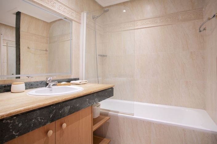 Image No.16-2 Bed Apartment for sale