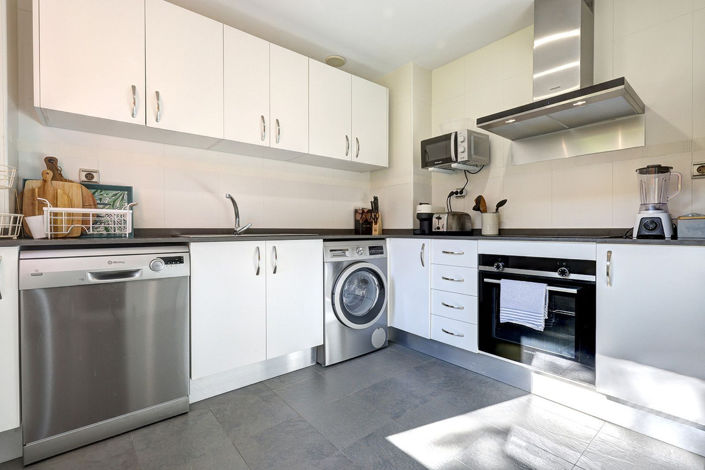 Image No.18-2 Bed Apartment for sale