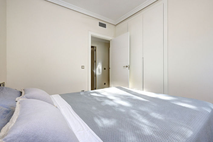 Image No.30-2 Bed Apartment for sale