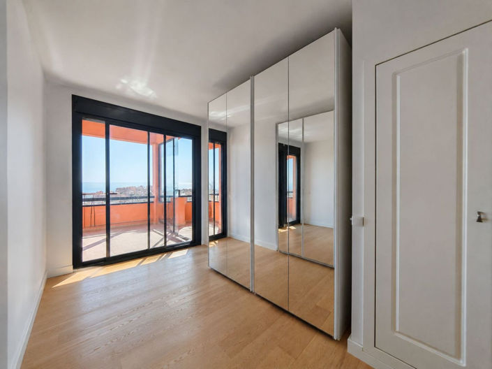 Image No.11-4 Bed Apartment for sale