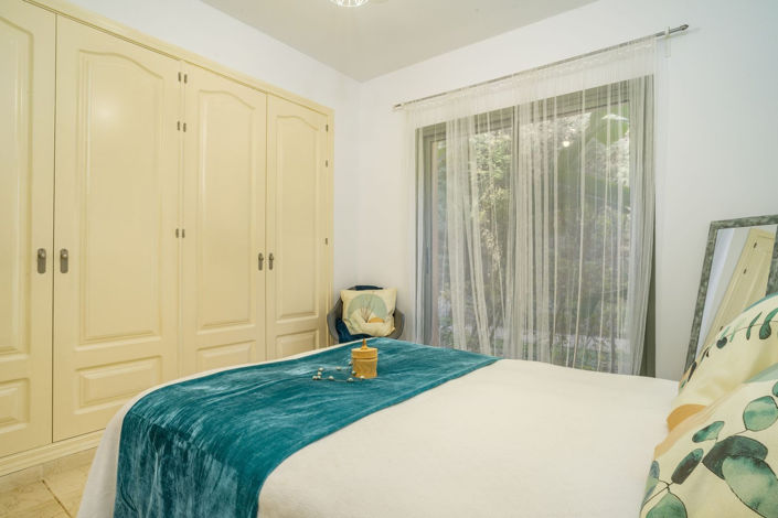 Image No.20-2 Bed Apartment for sale