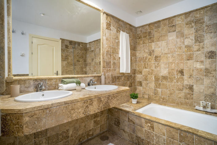 Image No.22-2 Bed Apartment for sale