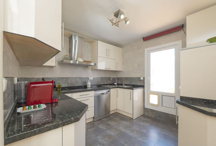 Image No.16-2 Bed Apartment for sale