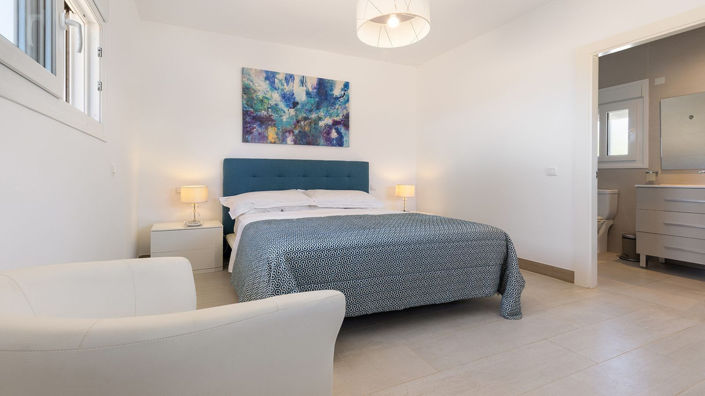 Image No.25-4 Bed Villa for sale