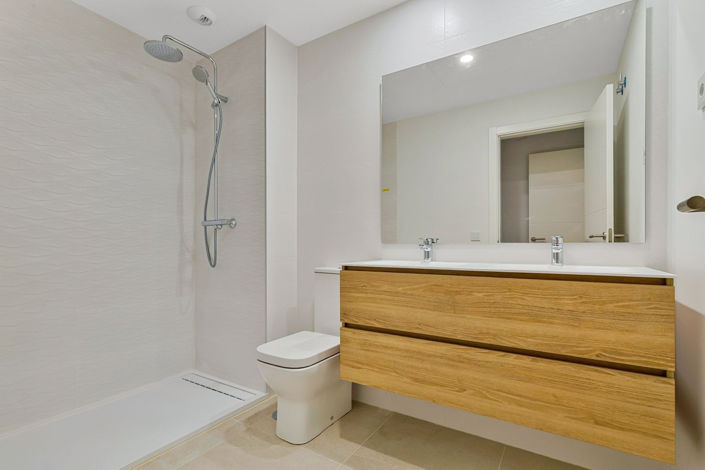 Image No.12-2 Bed Apartment for sale