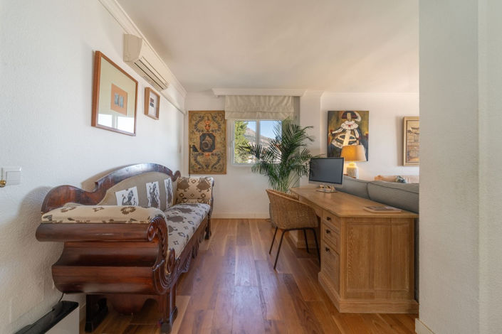 Image No.14-4 Bed Apartment for sale