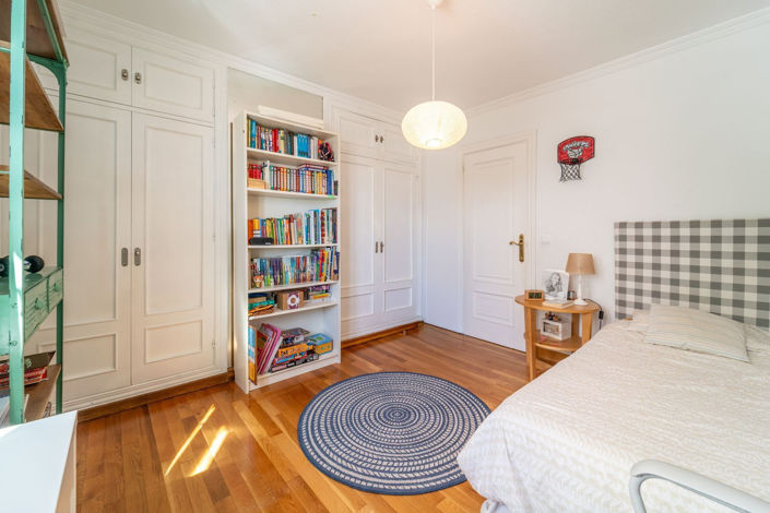 Image No.29-4 Bed Apartment for sale