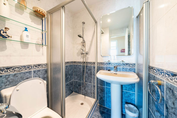 Image No.18-2 Bed Apartment for sale