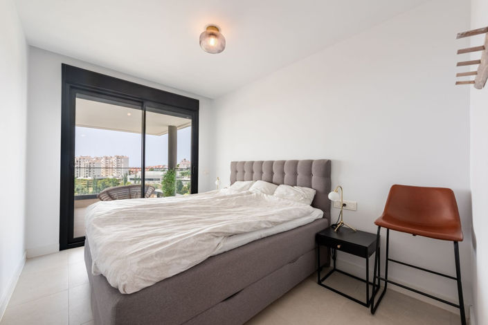 Image No.12-4 Bed Apartment for sale