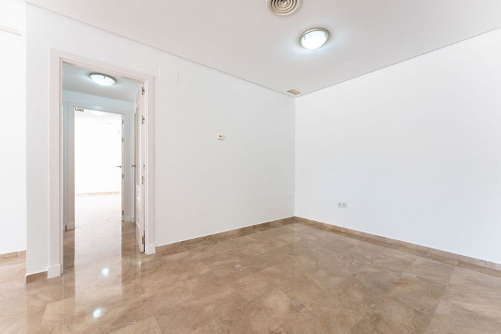 Image No.23-2 Bed Apartment for sale
