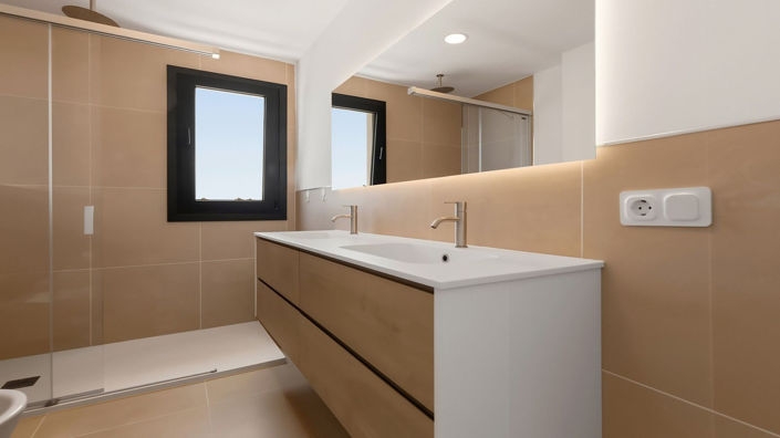 Image No.22-3 Bed Apartment for sale