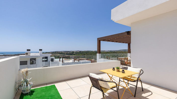 Image No.24-3 Bed Apartment for sale