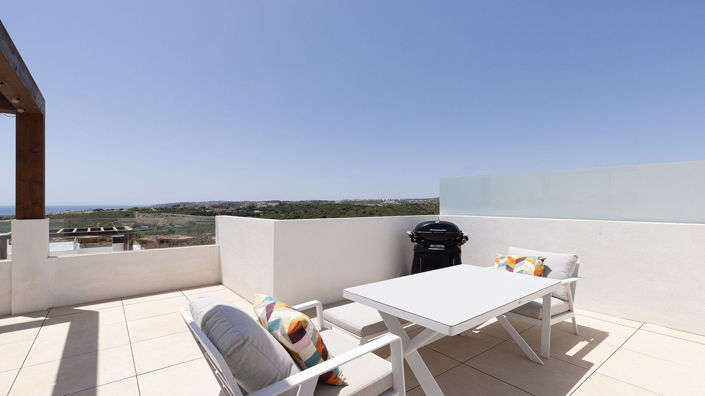 Image No.25-3 Bed Apartment for sale