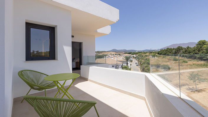 Image No.27-3 Bed Apartment for sale