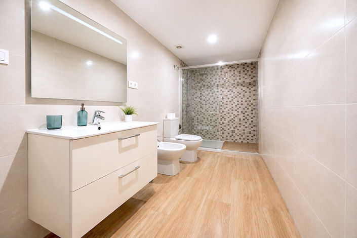 Image No.23-5 Bed Apartment for sale