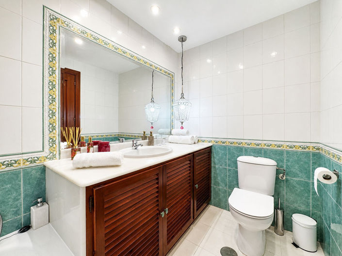 Image No.17-2 Bed Apartment for sale