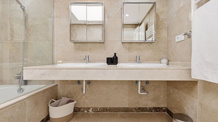 Image No.26-3 Bed Apartment for sale