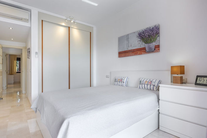 Image No.20-2 Bed Apartment for sale