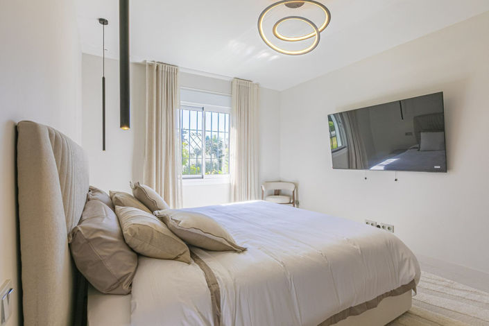 Image No.8-3 Bed Apartment for sale