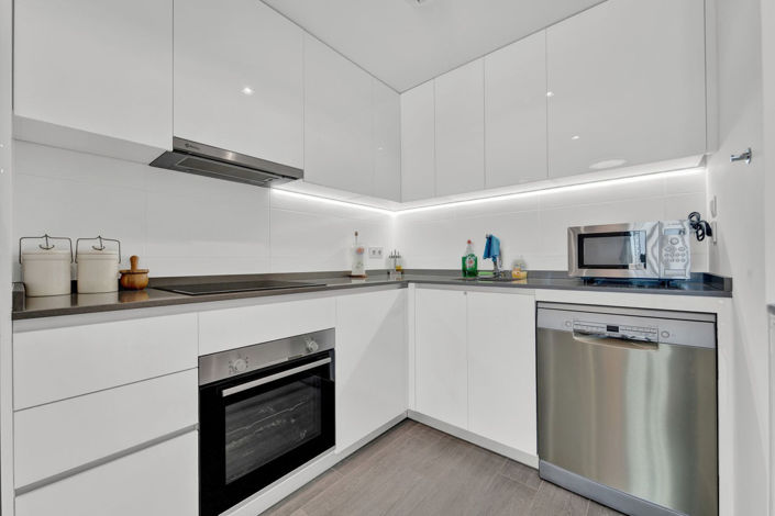 Image No.8-2 Bed Apartment for sale