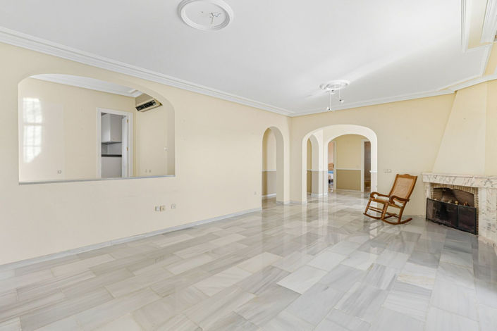 Image No.8-3 Bed Villa for sale