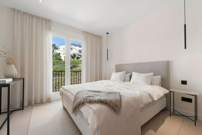 Image No.18-3 Bed Apartment for sale