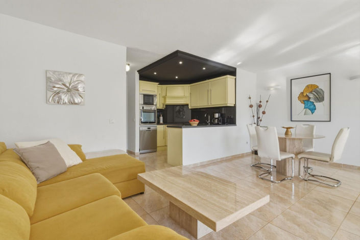 Image No.12-2 Bed Apartment for sale