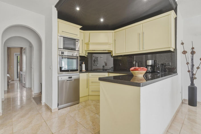 Image No.14-2 Bed Apartment for sale
