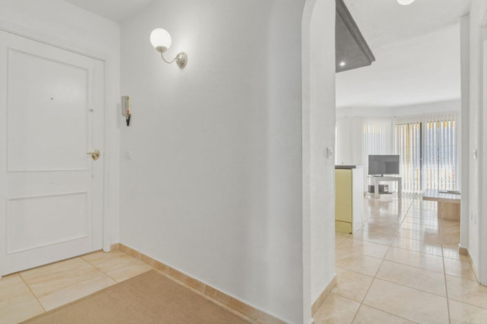 Image No.19-2 Bed Apartment for sale