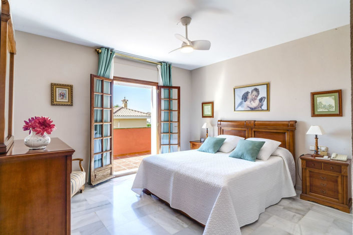 Image No.17-5 Bed Villa for sale