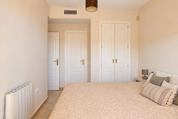 Image No.9-2 Bed Apartment for sale