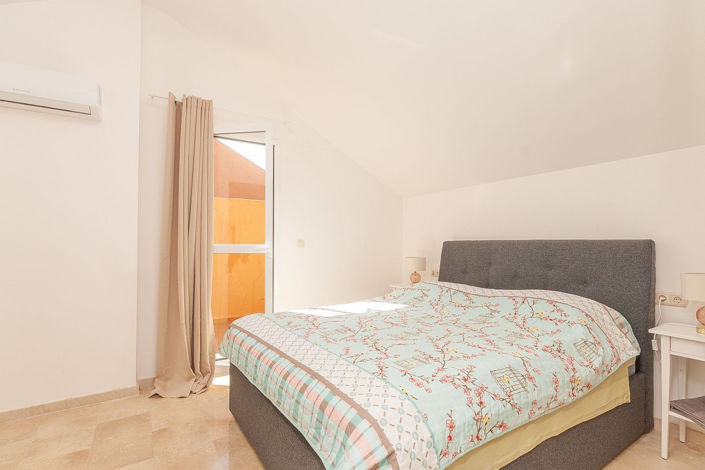 Image No.18-2 Bed Apartment for sale