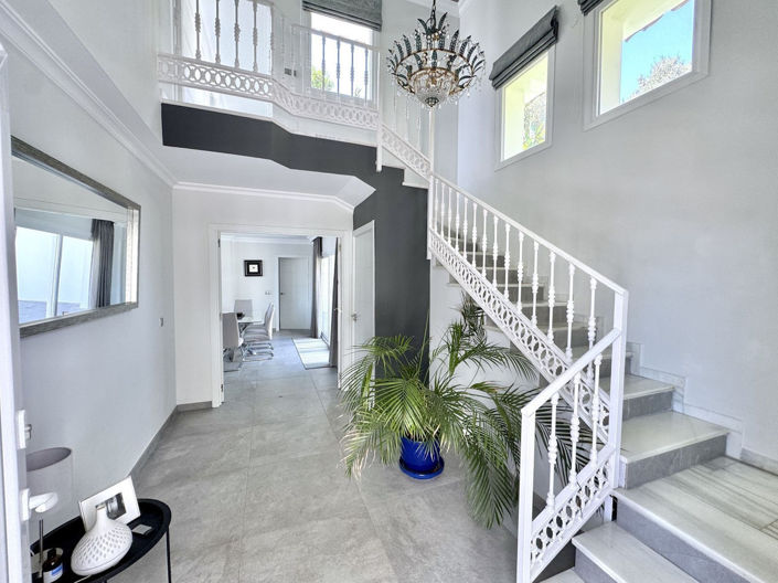 Image No.7-5 Bed Villa for sale