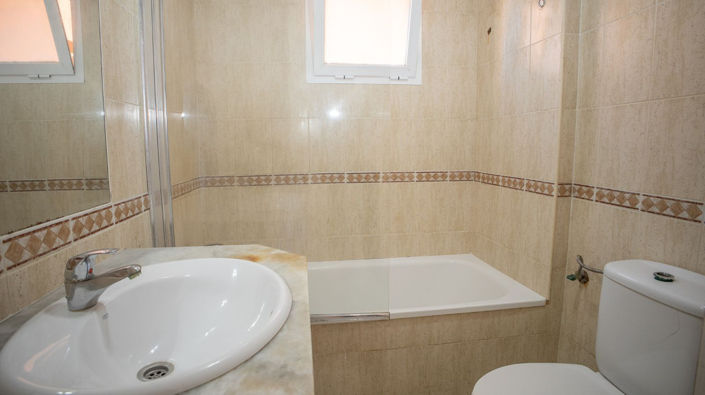 Image No.17-2 Bed Apartment for sale
