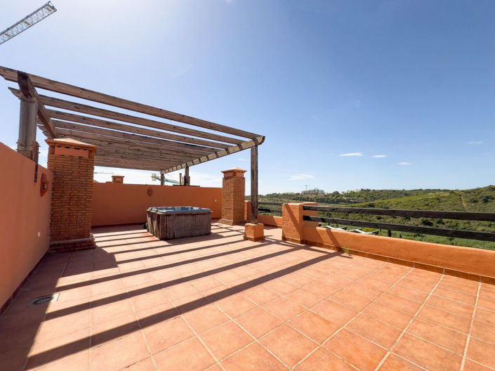 Image No.20-2 Bed Apartment for sale
