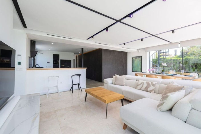 Image No.6-3 Bed Villa for sale