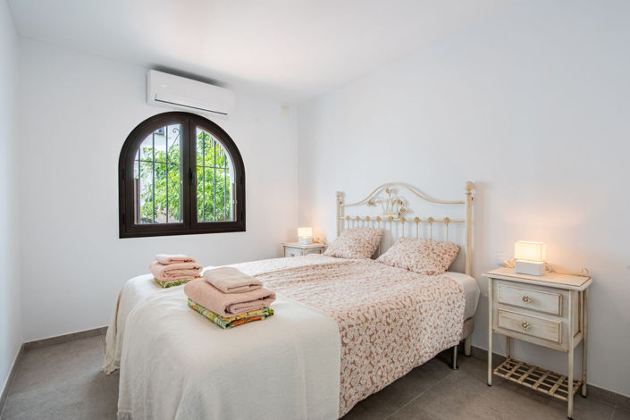 Image No.11-2 Bed Apartment for sale