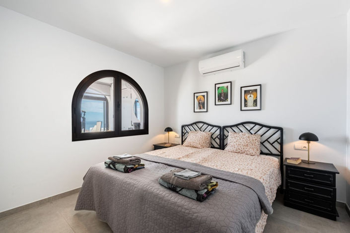 Image No.12-2 Bed Apartment for sale