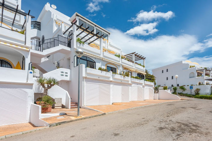 Image No.20-2 Bed Apartment for sale