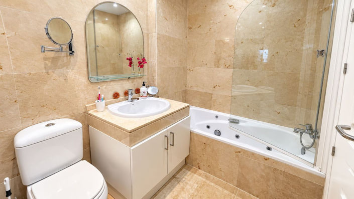 Image No.13-2 Bed Apartment for sale