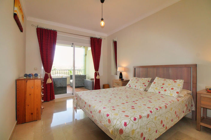 Image No.20-2 Bed Apartment for sale