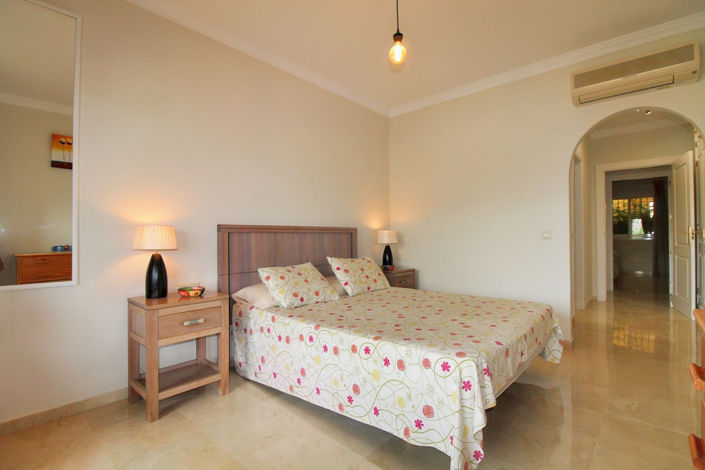 Image No.21-2 Bed Apartment for sale