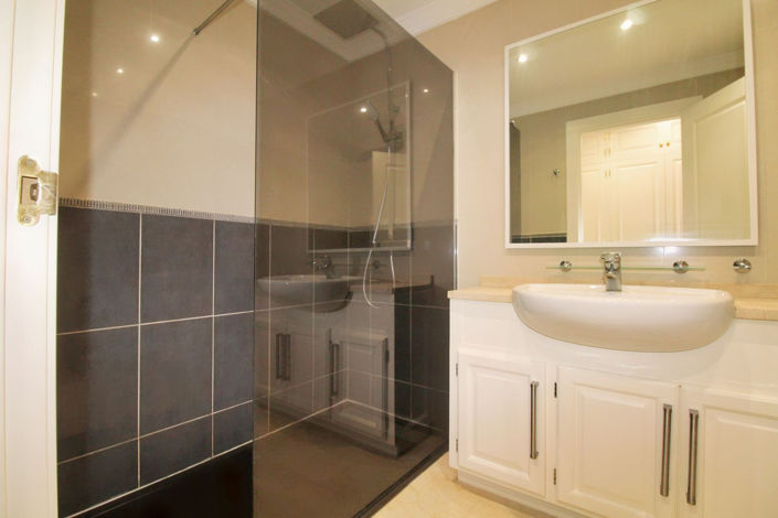 Image No.23-2 Bed Apartment for sale