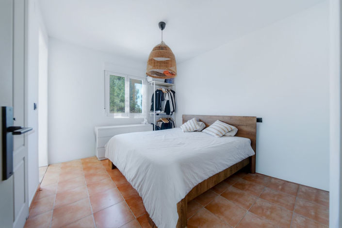 Image No.22-2 Bed Townhouse for sale