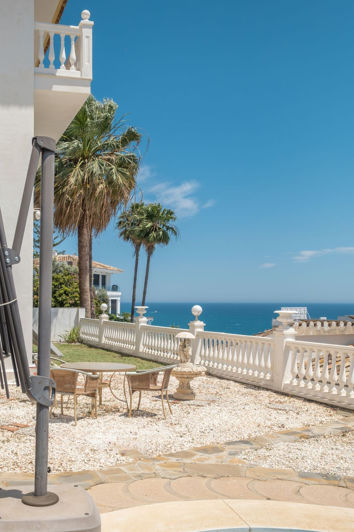 Image No.5-5 Bed Villa for sale