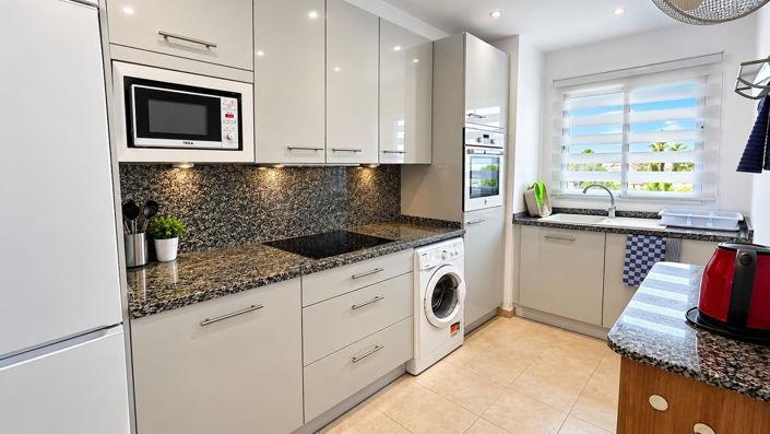 Image No.8-2 Bed Apartment for sale