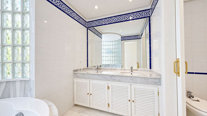 Image No.23-2 Bed Apartment for sale